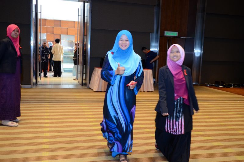 Hi tea alumni  14  060
